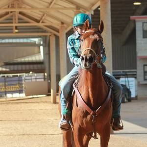 Meet your Posher, Macy